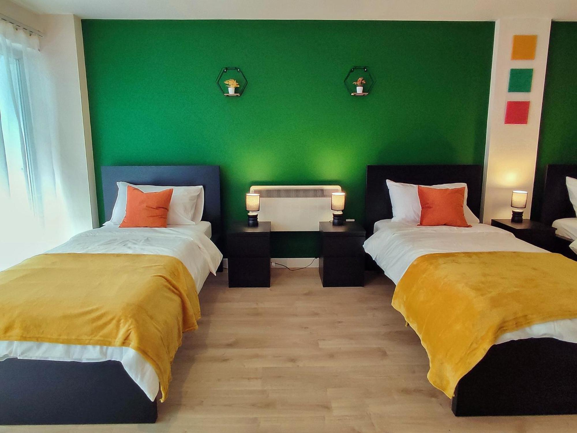 Duplex Apartment In Leeds With King Size Bed - Long Stay Rates Available Exterior photo