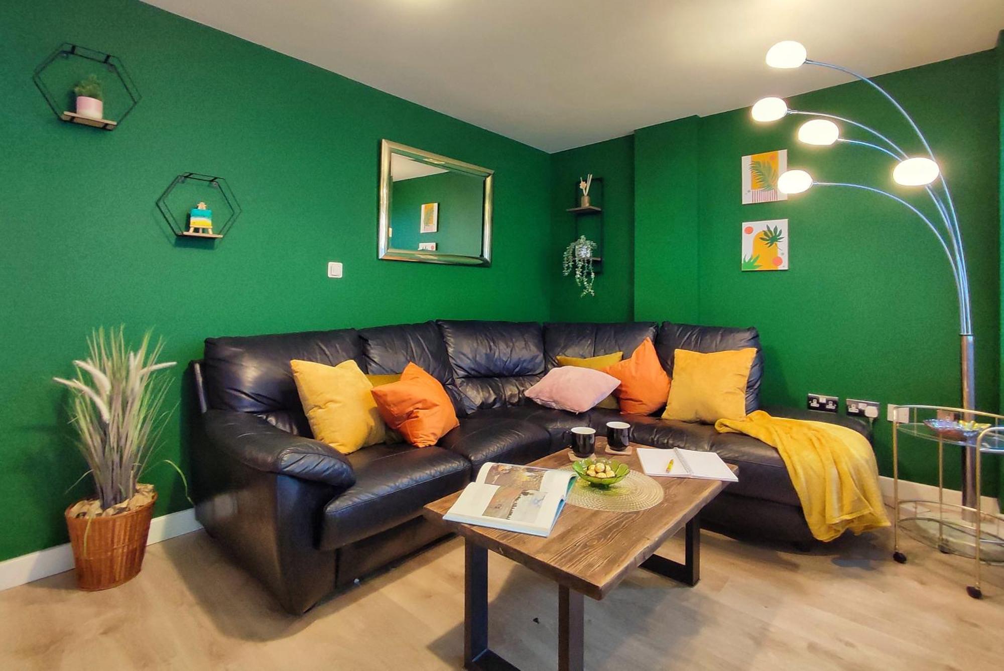 Duplex Apartment In Leeds With King Size Bed - Long Stay Rates Available Exterior photo
